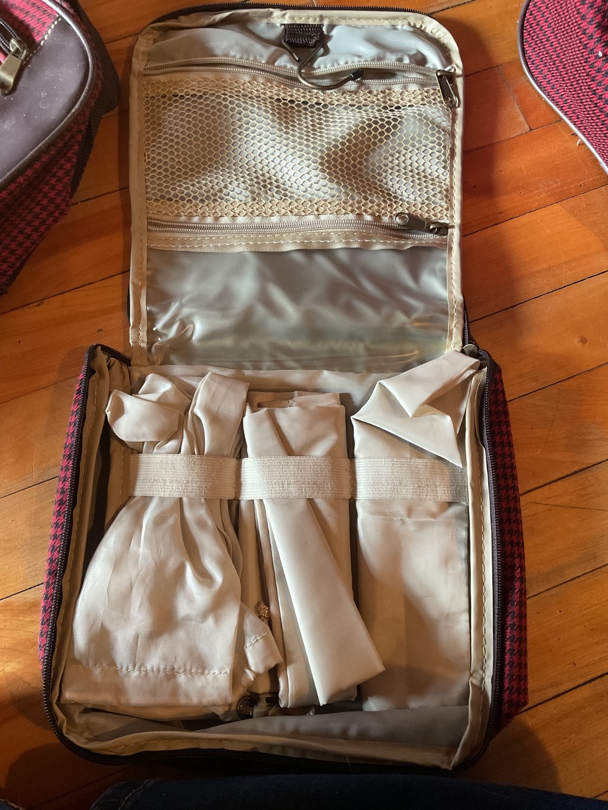 Vintage Black/Red 3 pc Ciao luggage Set Houndstooth