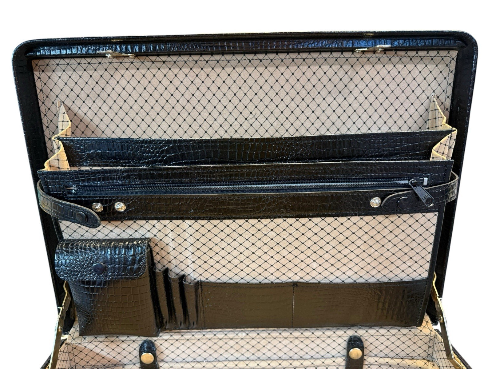 Vintage Expandable Mock Croc Faux Crocodile Leather Briefcase Presto Lock