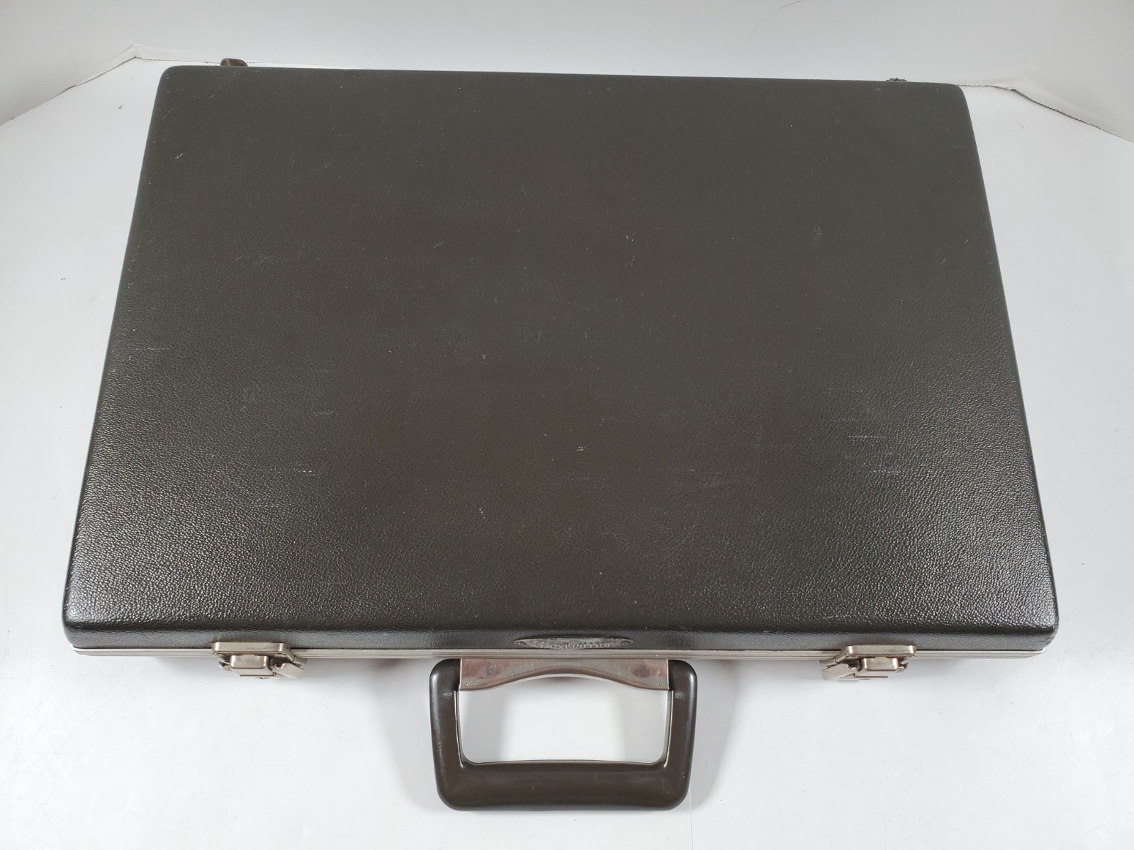 Vintage Maximillian Dark Gray Hardshell Attache Briefcase Ultra Super Slim