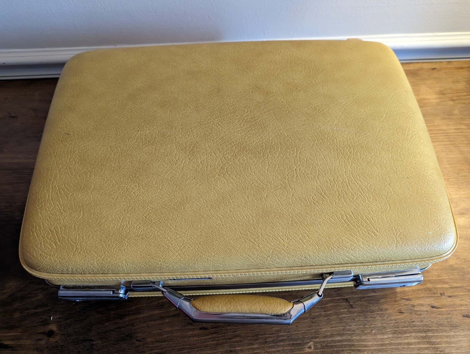 Vintage American Tourister Hard Suitcase With Mirror Mustard Yellow 18x13x5