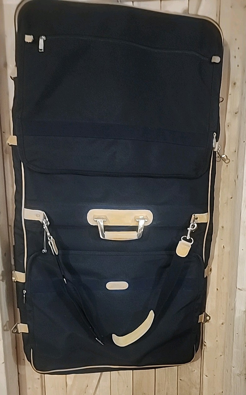 London Fog 45″ Vintage Leather Trimmed Locking Garment Bag Luggage Door Hanging