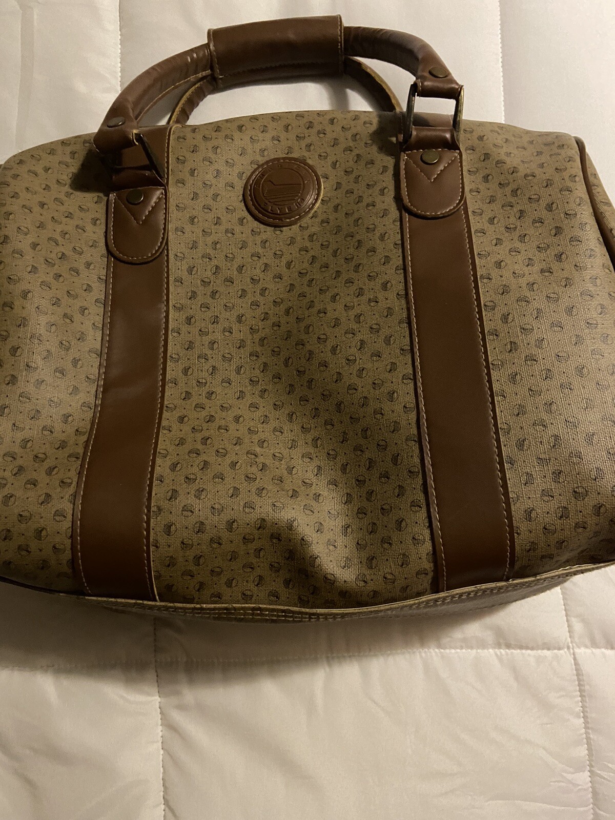 VTG American Flyer overnight bag. Color Brown. 13”length 9” Height 6” Width