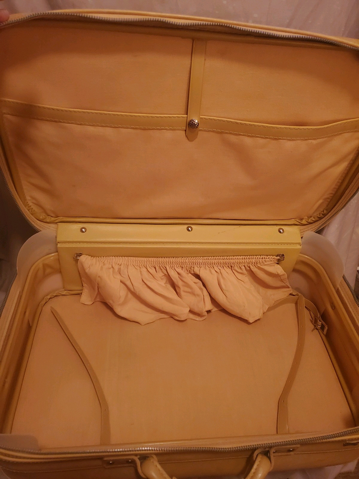 Vintage American Tourister Carry On Luggage Gold With Box