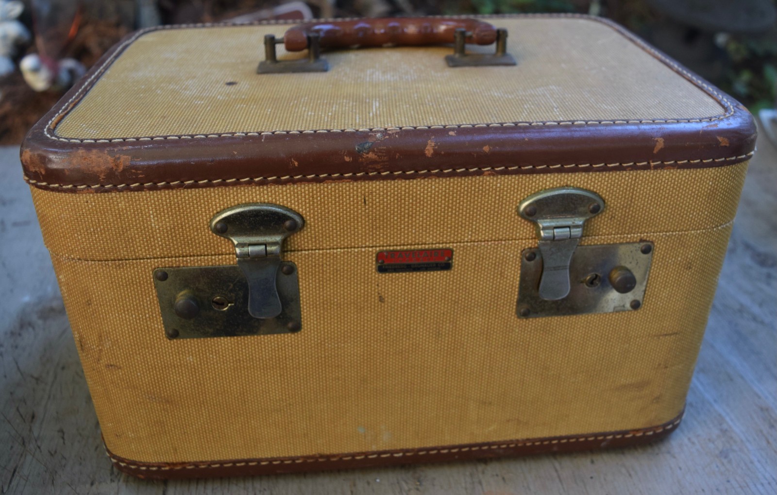 Vintage Travelaire Tweed Vanity Case Train Case