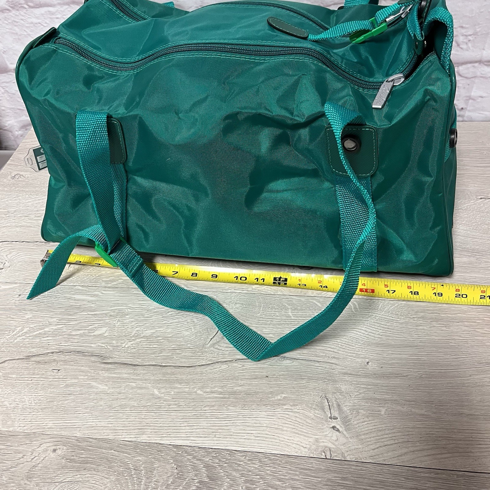 Vtg Samsonite Sammies 1991 Duffle Bag 20″ Green Retro Carry On 90’s NOS