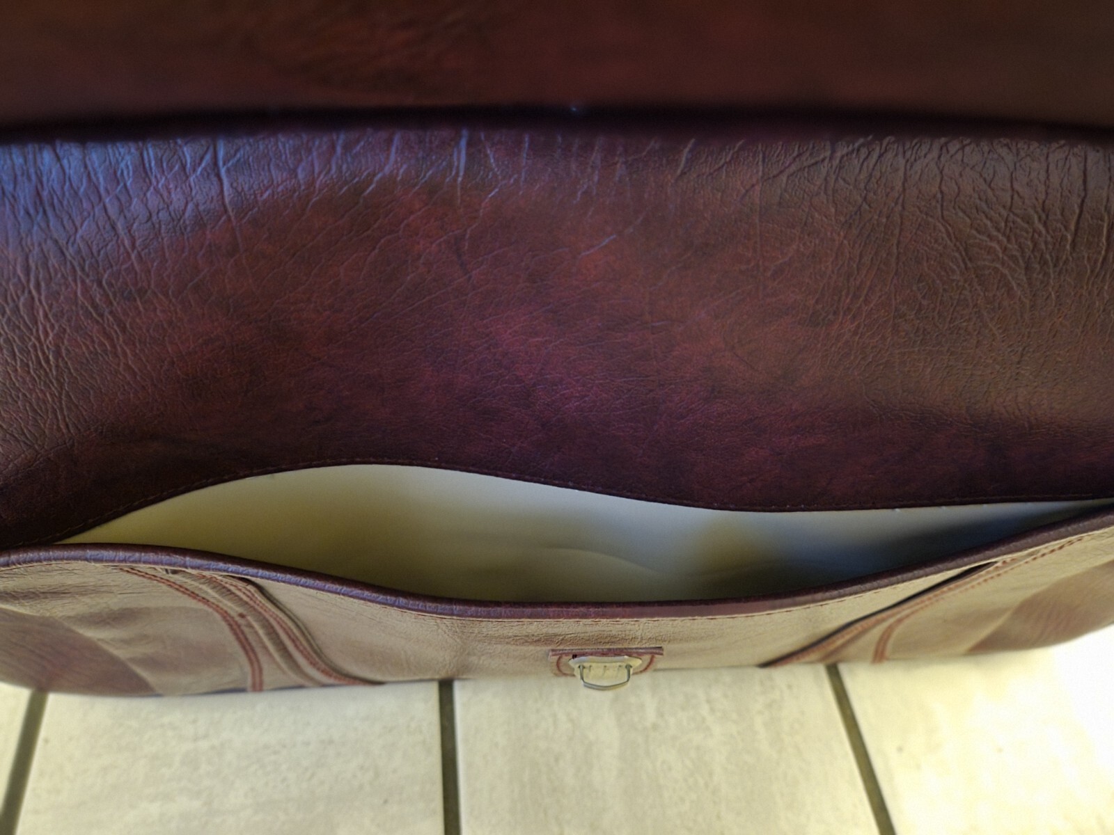 American Tourister Carry On Vintage 1986 Suitcase Brown
