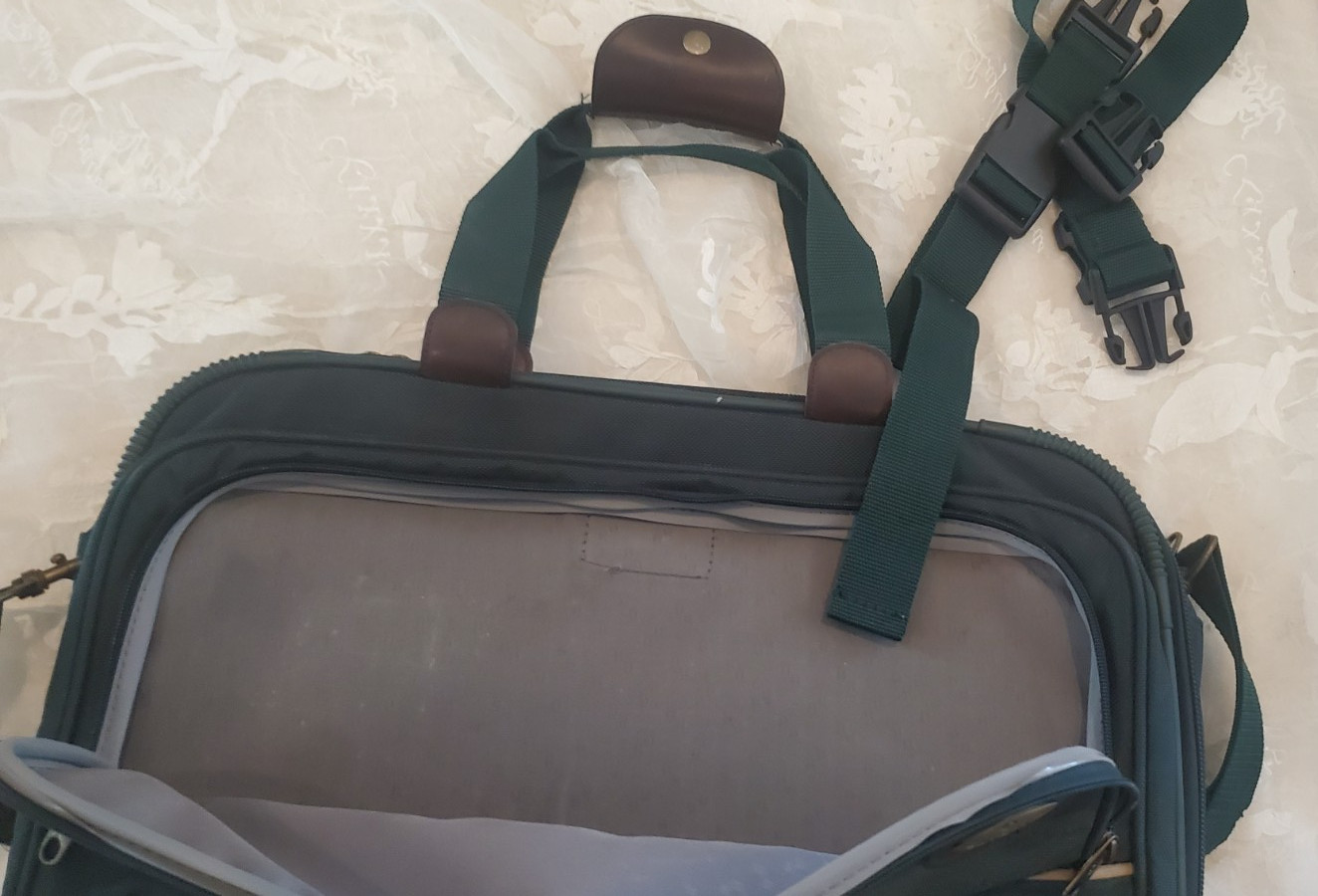 Samsonite Vintage Weekender – Large Dark Green Carry-on Shoulder Bag 1990-2000
