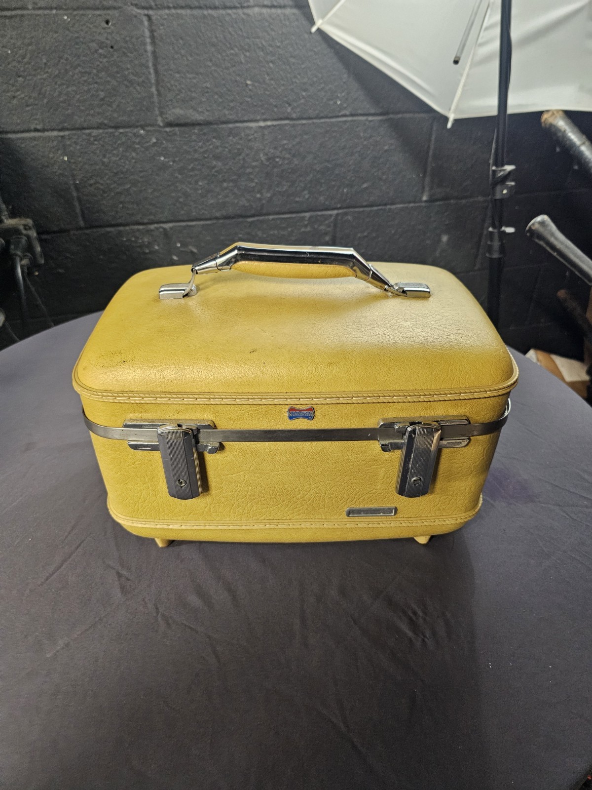 Vintage American Tourister Yellow Mustard Makeup Luggage w/ Luggage NICE