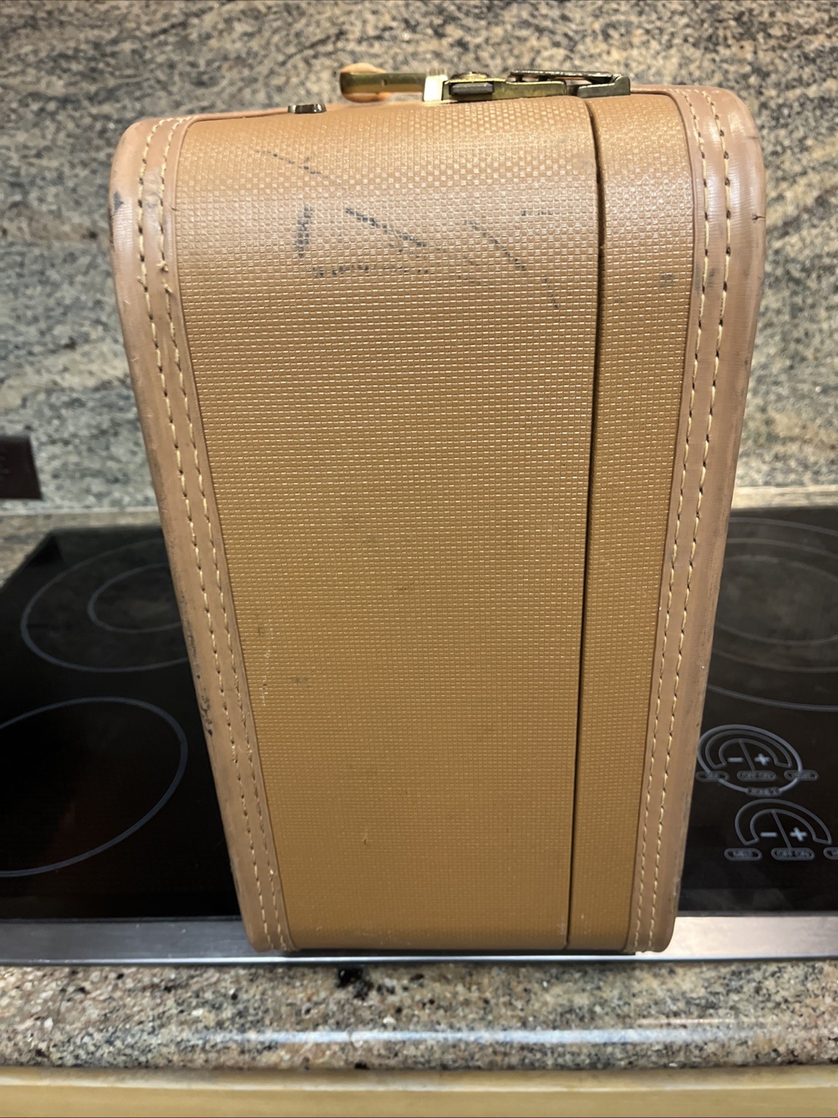 Vintage 1950s Lady Baltimore Beige 2 Pc Hard Luggage Suitcases