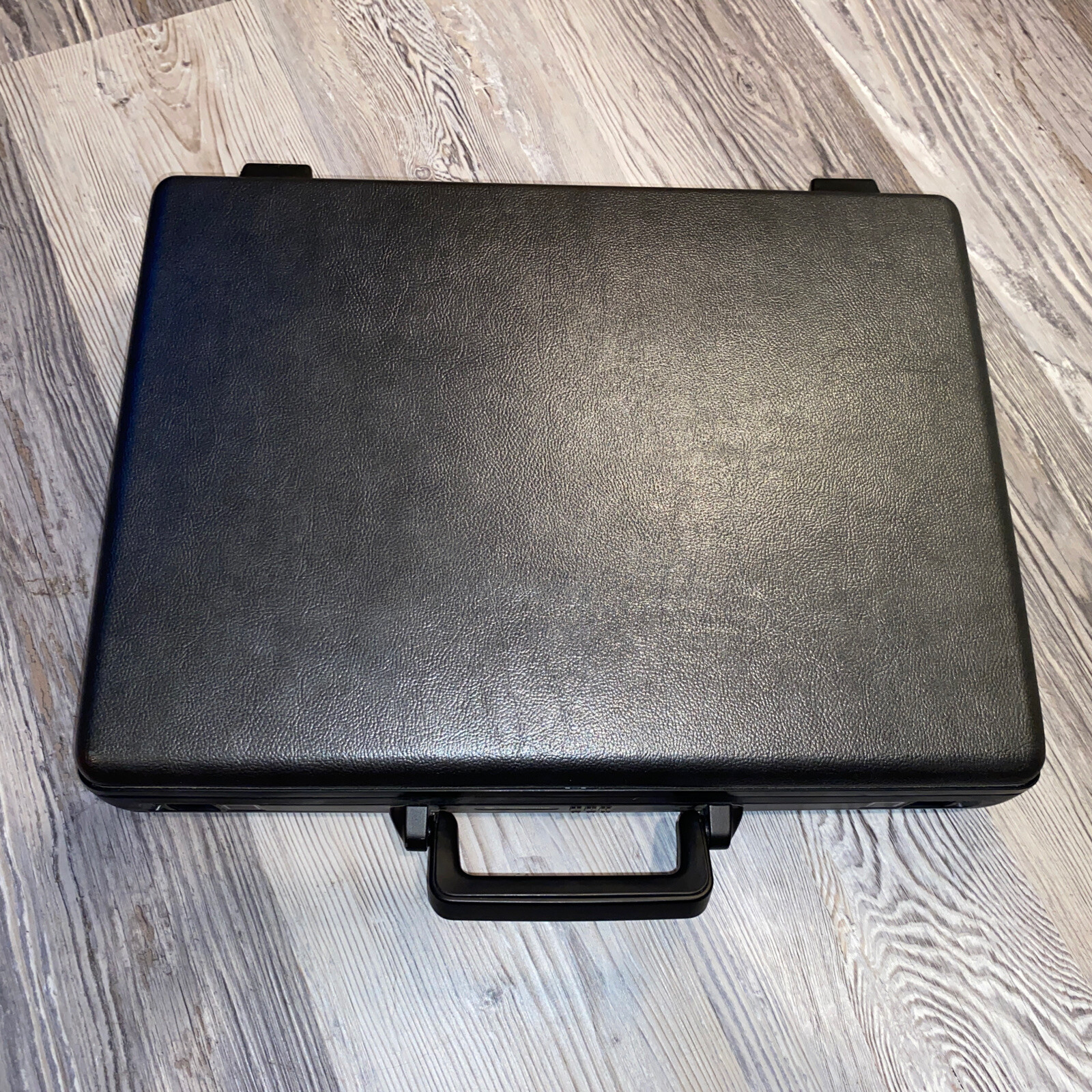 Vintage Samsonite Omega GL Briefcase Gray Hard Clamshell Combo Lock Locking