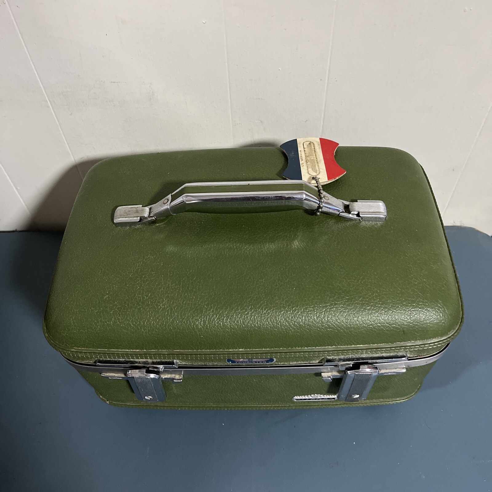 VTG American Tourister Train Makeup Case Avocado Green Hard Shell Travel Key