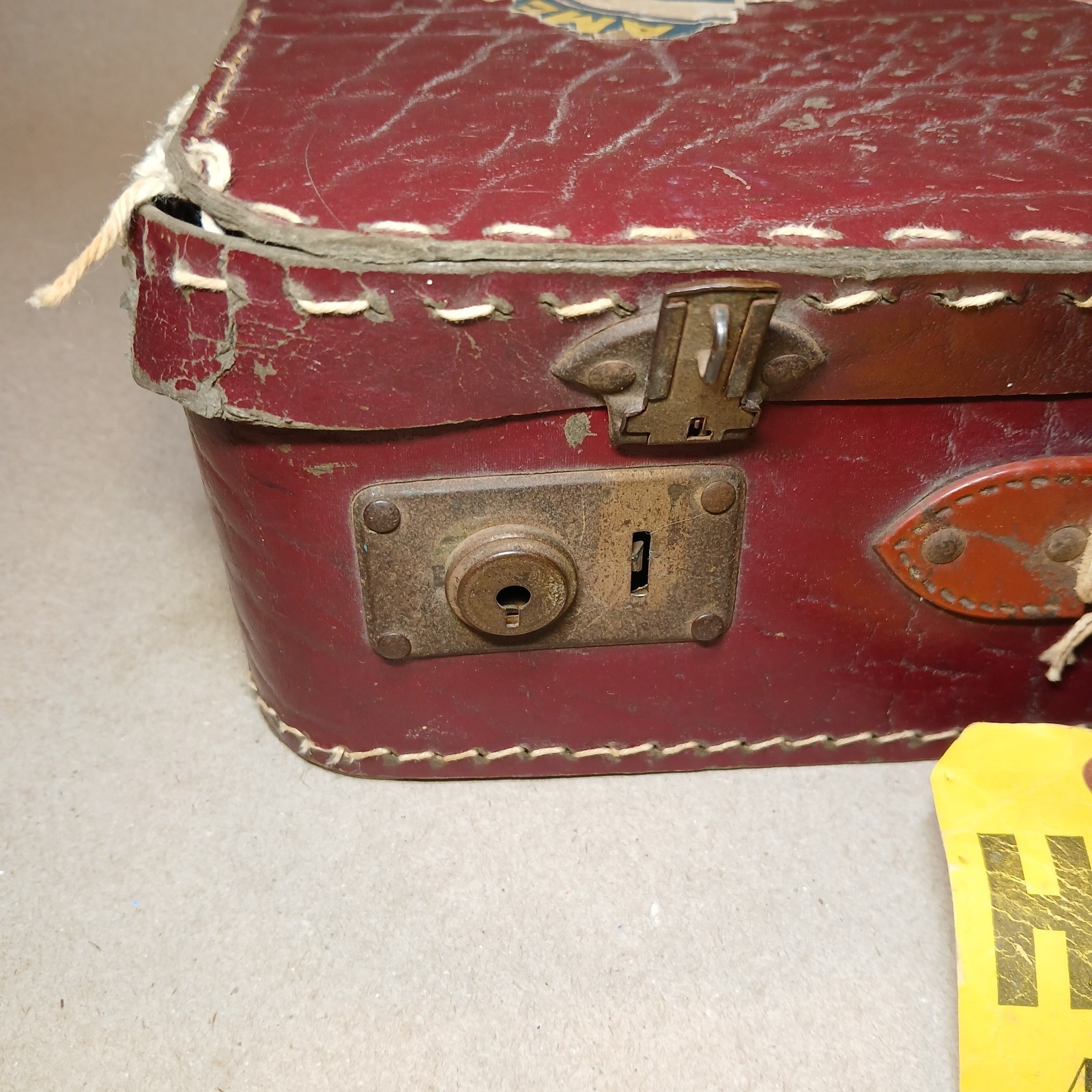 Vintage 1945 Airline Suitcase w/ Travel Stickers Burbank to Honolulu WWII HNL