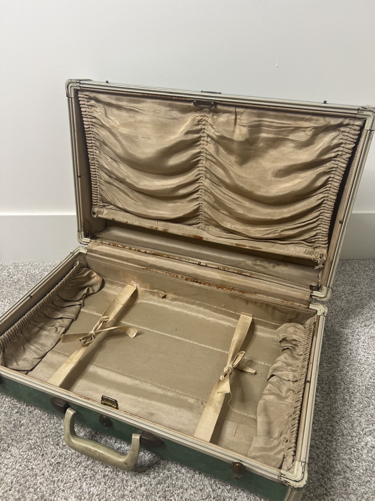 Vintage Samsonite Bermuda Green Marble 2 Piece Luggage Set 17.5” & 13”