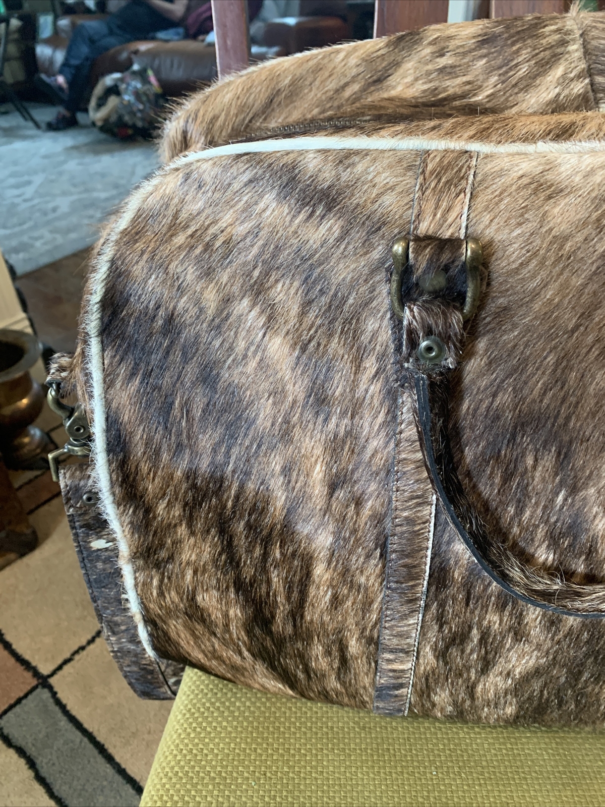 Large Vintage Cowhide Weekender Overnight Bag 19x9x14” Horsehide Leather Rare