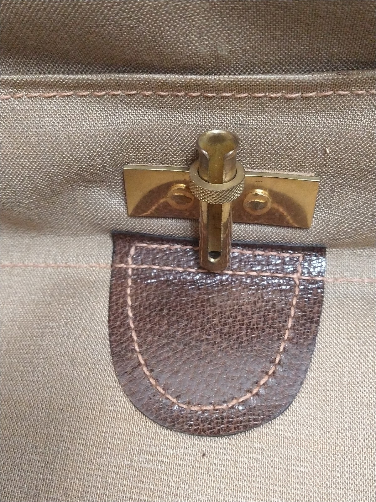 80s Vintage Authentic Large Gucci Brown GG Garment Bag with compartments