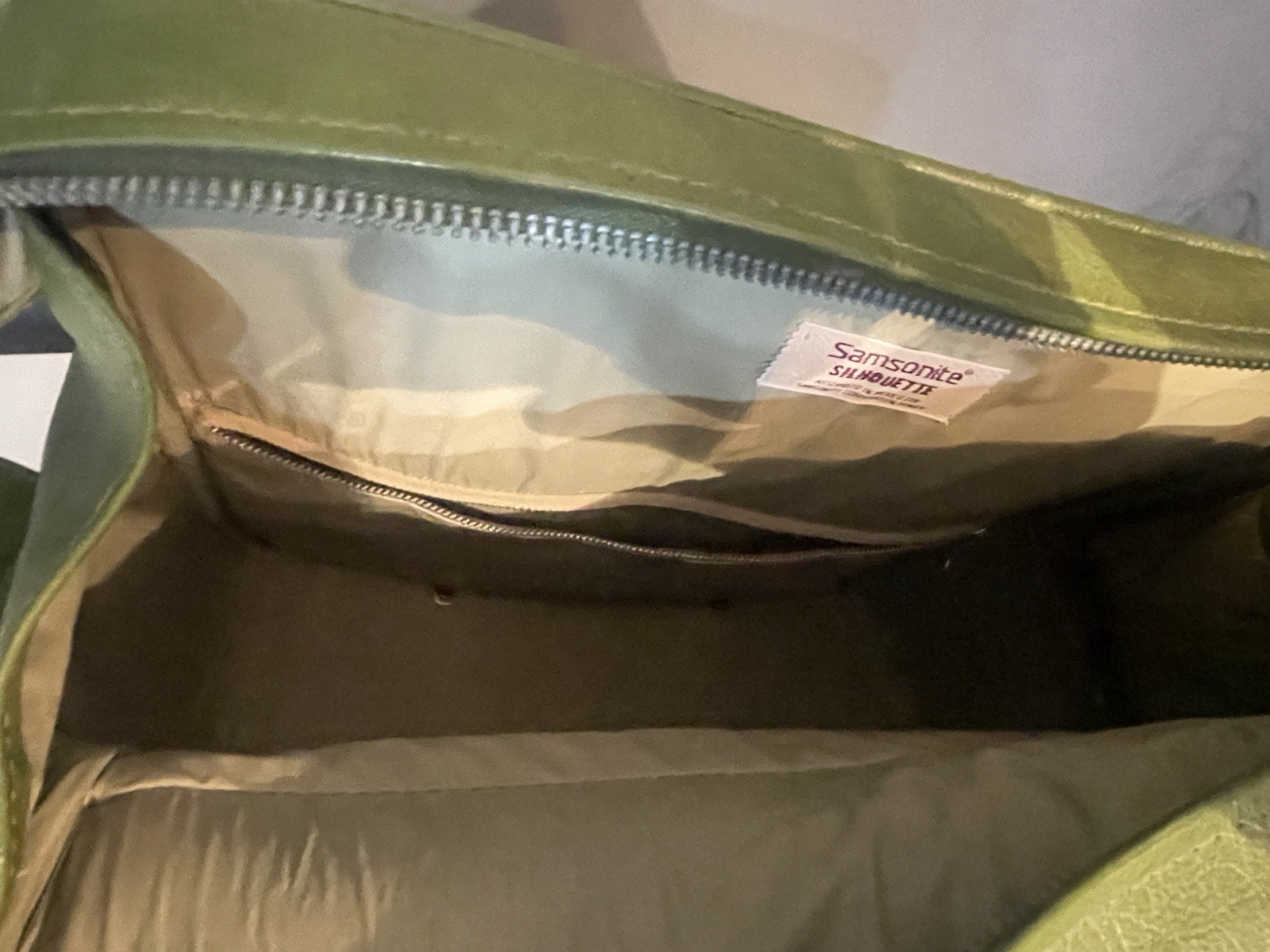 Vintage Samsonite Silhouette Denver, CO Green Zipper Carry-on Train Bag Handles