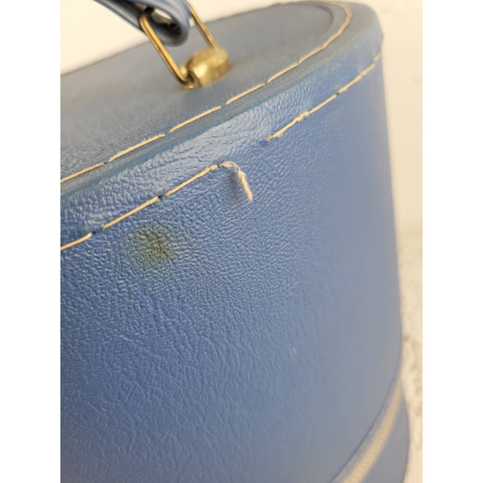 Vintage 1950s / 1960s Blue Retro Travel Hat or Wig w Handle Box Suitcase Luggage