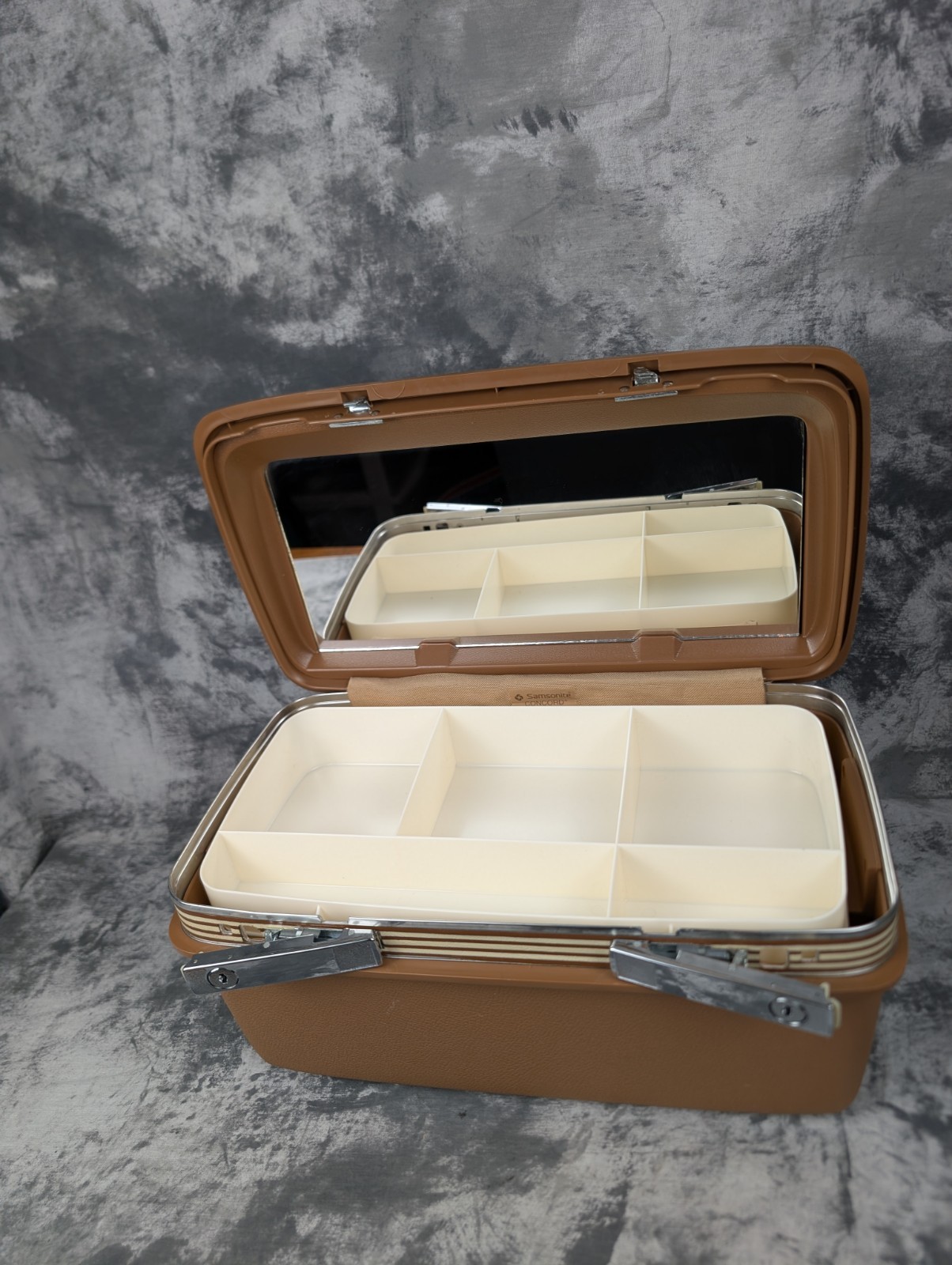 Samsonite Concord Terra Cotta Train Case Beauty Mirror 1982 Original Box No Key