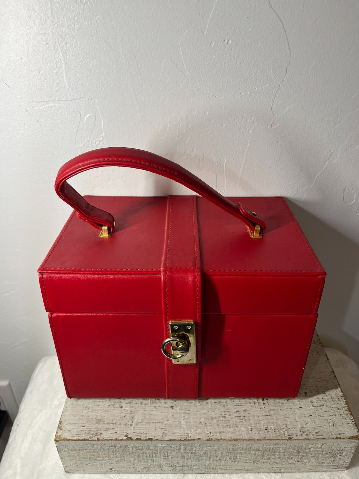 Retro/ Vintage Red Carry On -Jewlry Case-Vanity Case W/Mirror