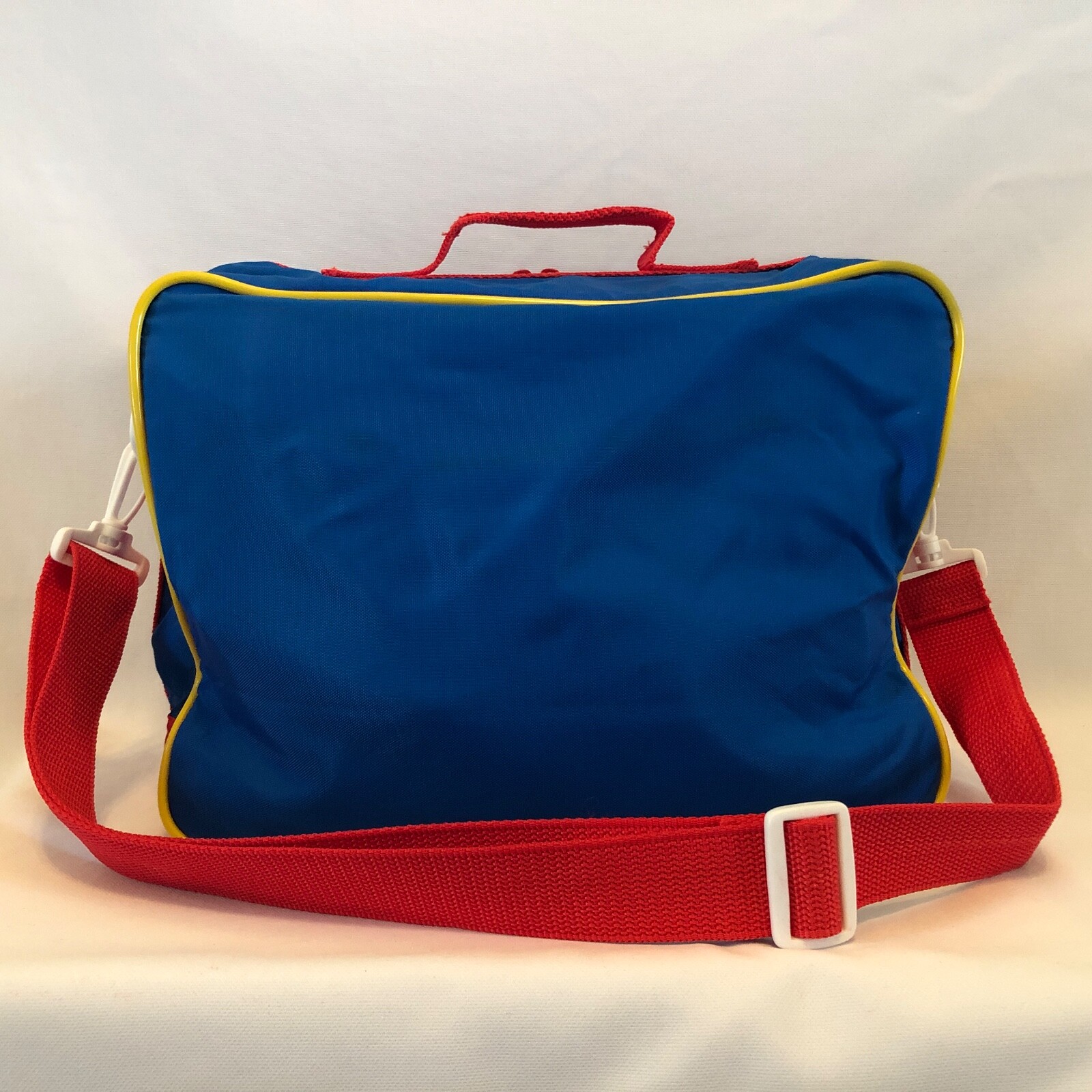 Oshkosh Kids Airway USA Travel Bag Nylon Red Yellow Blue Shoulder Strap Pockets
