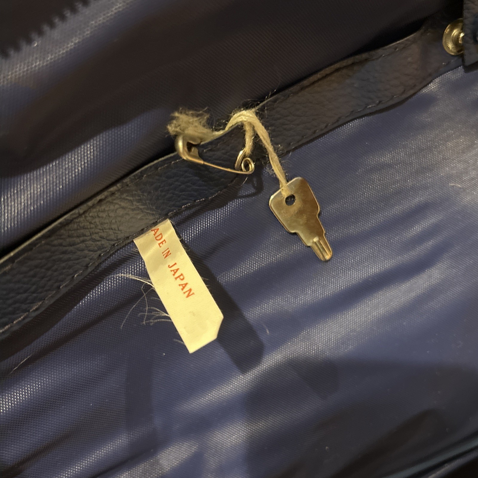 VINTAGE BANTAM TRAVELWARE OVERNIGHT SUITCASE – BLUE WITH FLORAL DESIGN