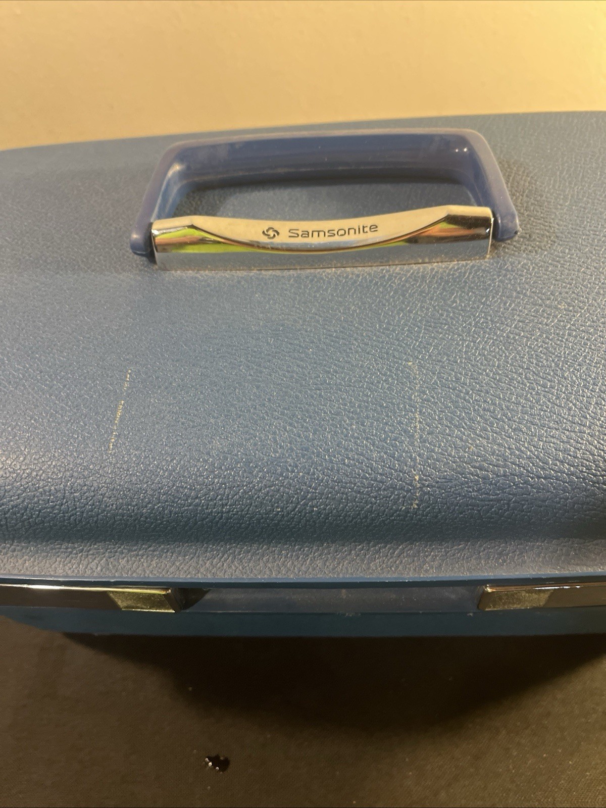 Vintage Blue Samsonite Saturn 400 Hard Makeup Train Case Luggage Accessories…