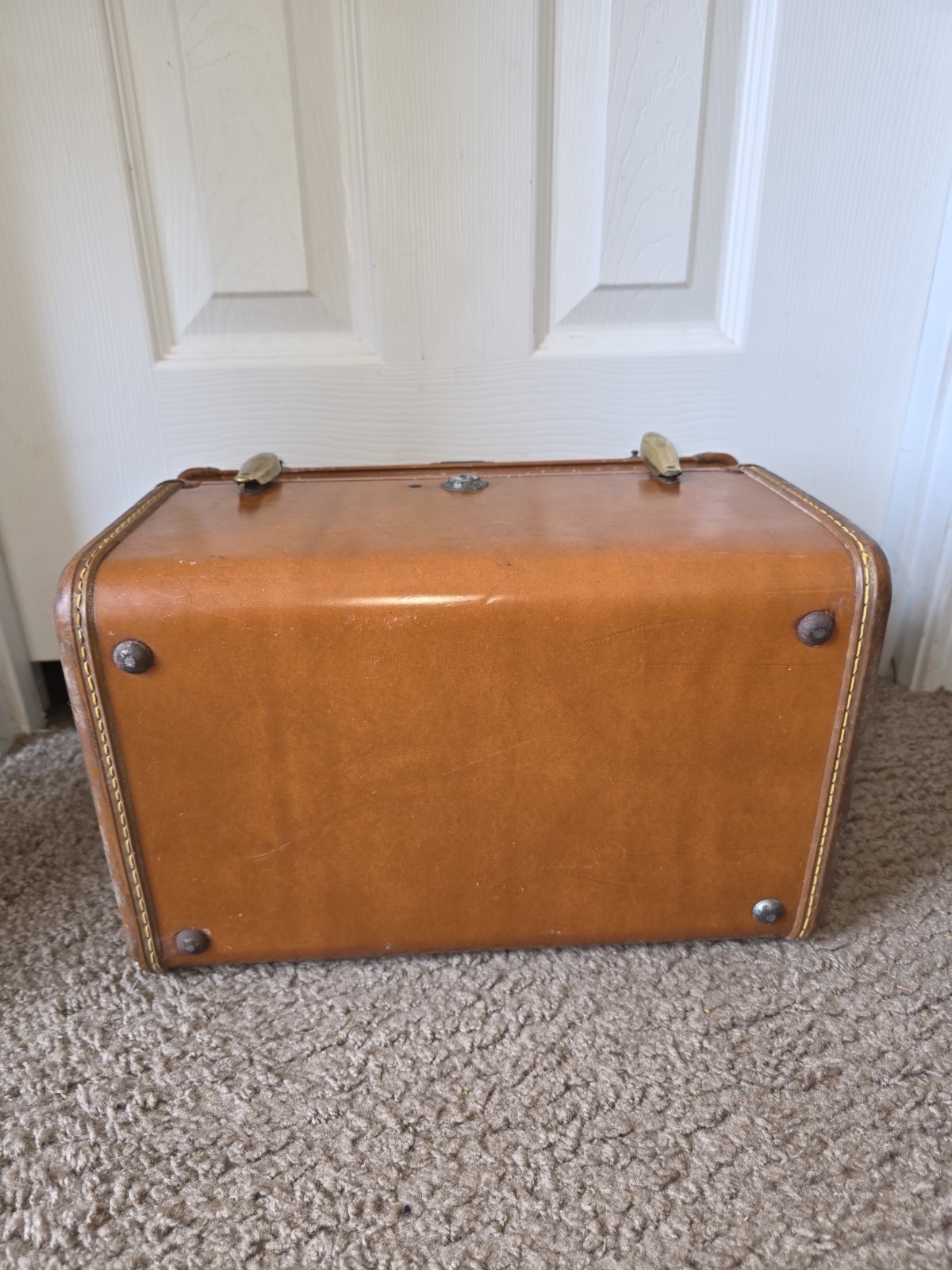 Vintage Samsonite Train Luggage W/Key Style 4612