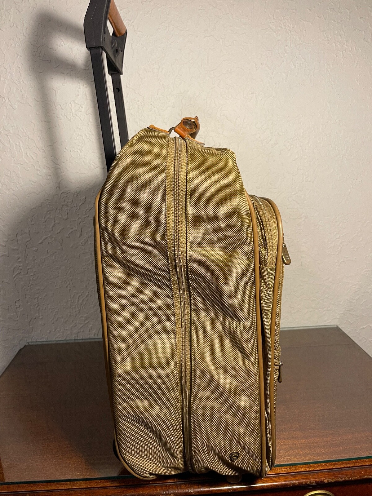 Hartmann Intensity Rolling Leather & Nylon Canvas Folding Garment Bag-Zippered