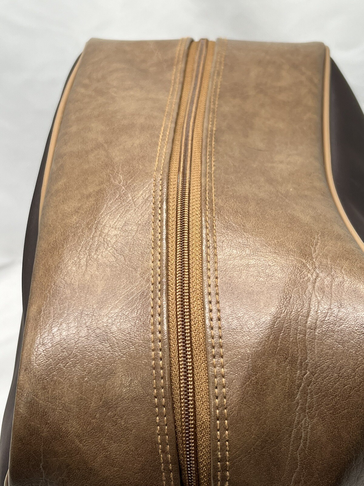 Vintage Regency Faux Leather Carry On Bag Brown 14”x12”x7” w Shoulder Strap