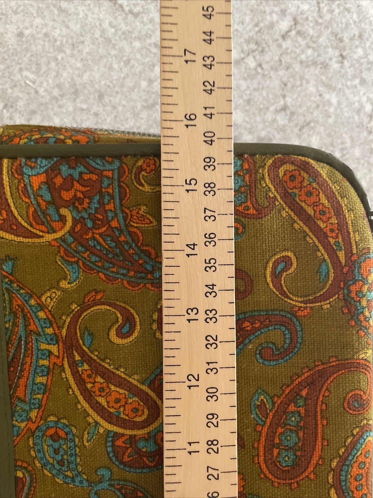 VTG 1970s Bantam Travelware Mod Suitcase Unique Paisley Canvas Olive Green FUN