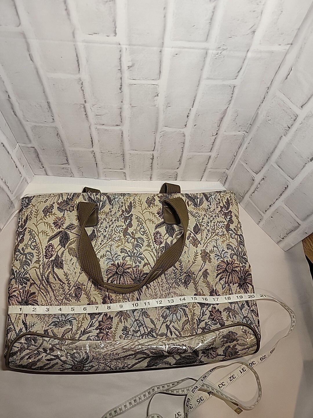 Vintage Jordache Floral Tapestry Double Handle Bag Travel Plastic Bottom NEW