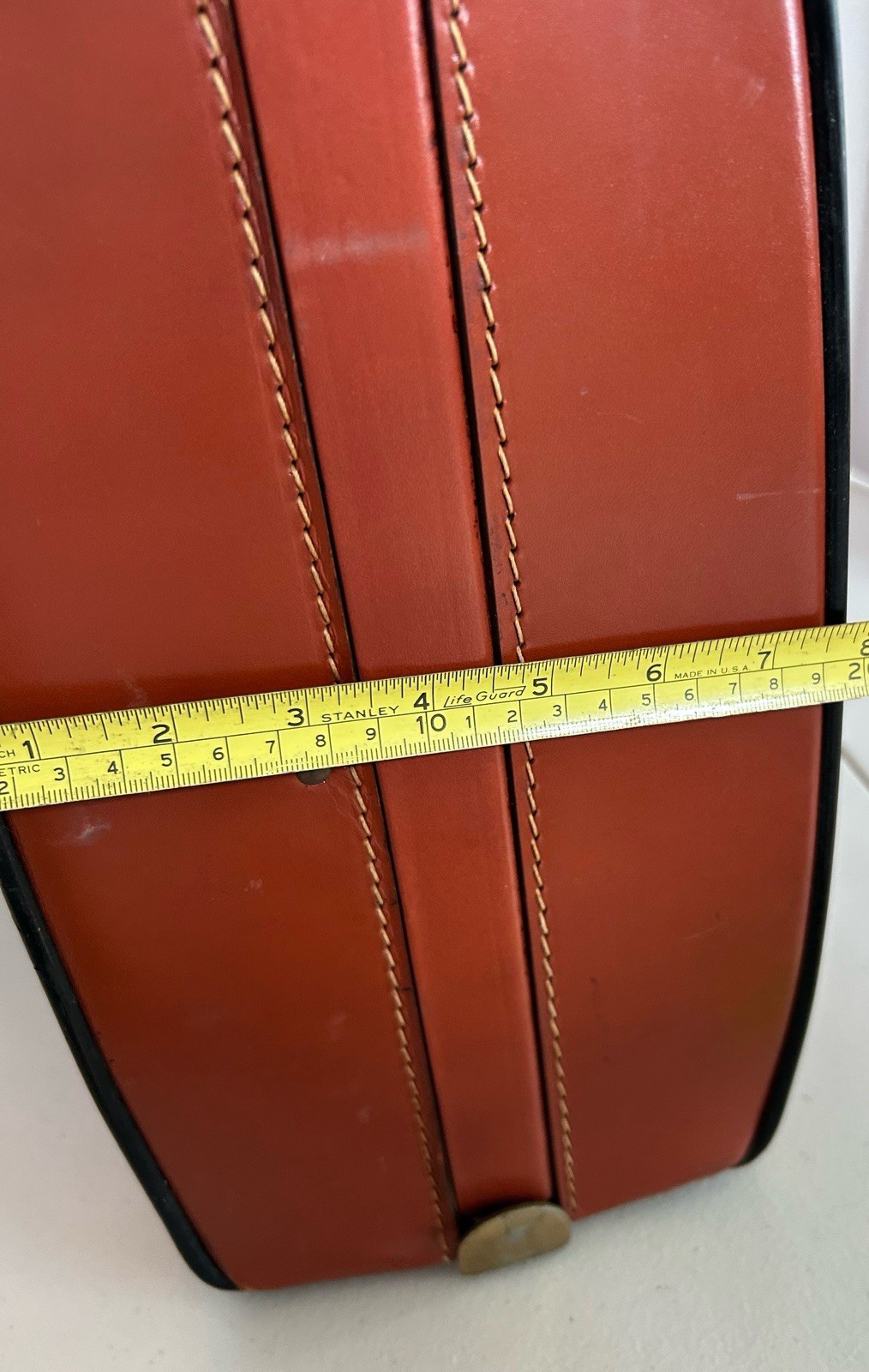 VTG Maximillian Top Grain 21” Leather Suitcase Chestnut Brown 21” X 2 Keys
