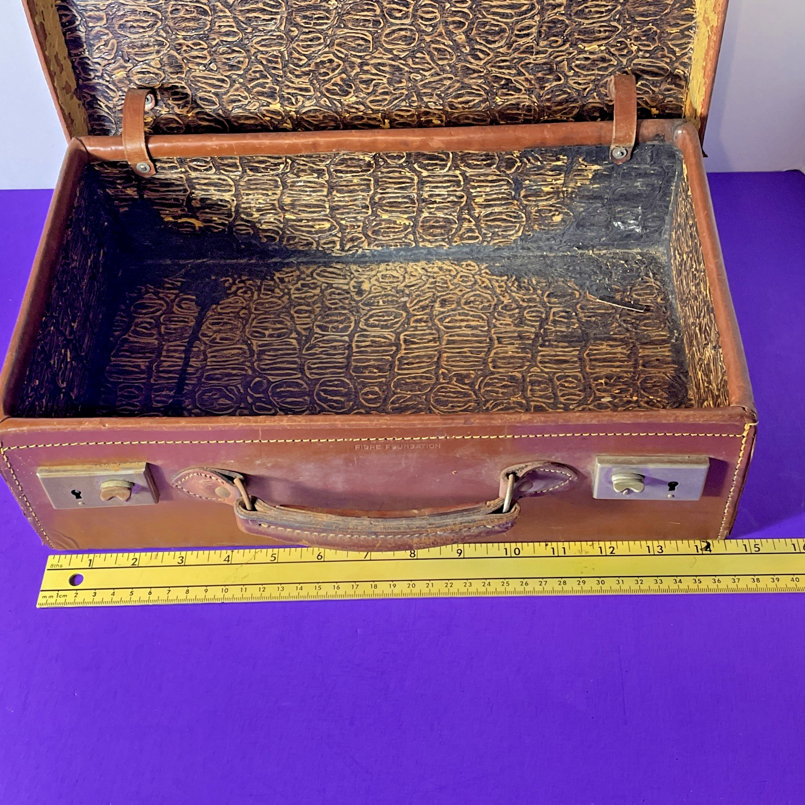 Antique Leather Briefcase/Suitcase Travel English Fibre Foundation 14″ X 9″ 40’s