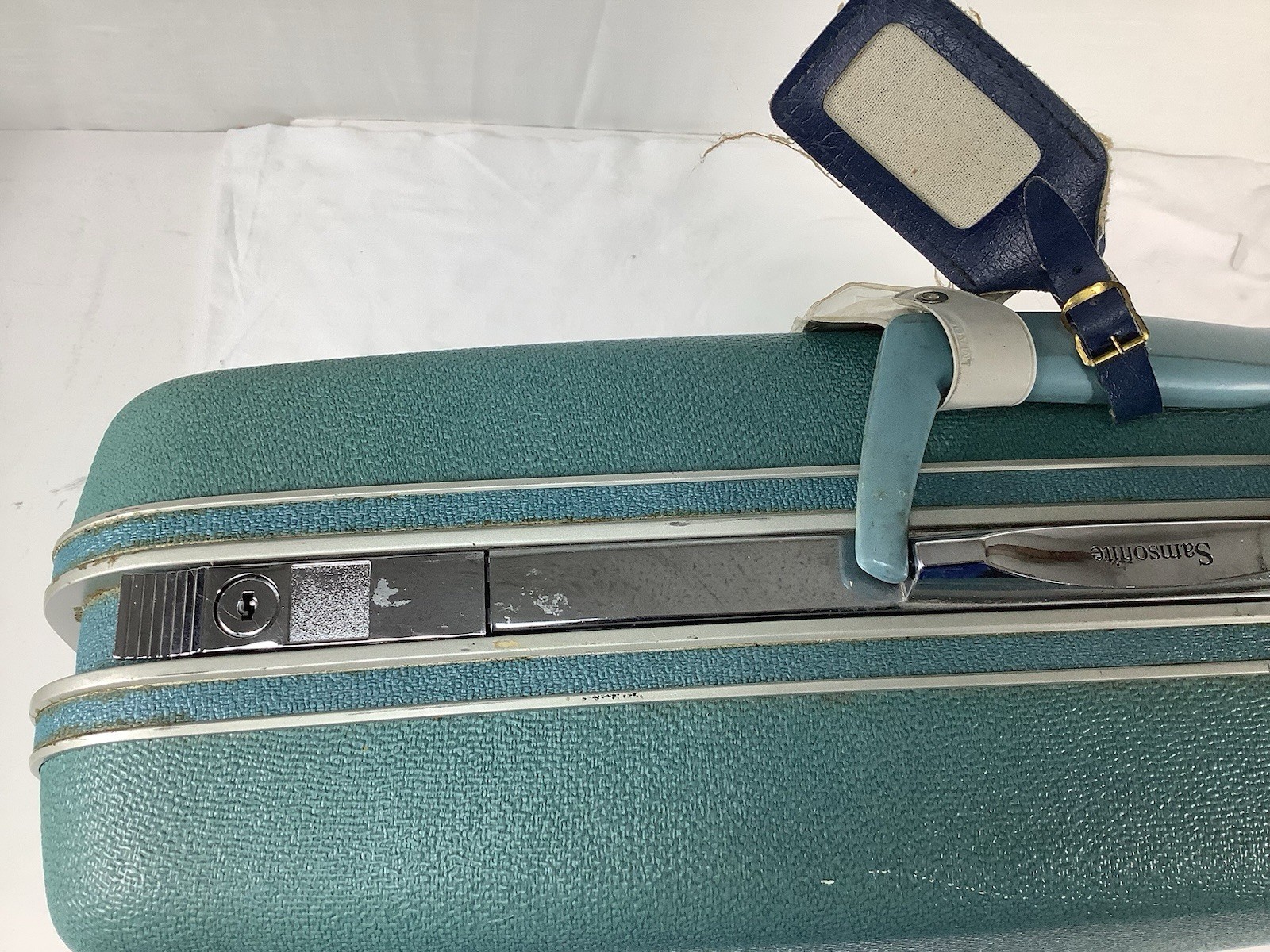 Vintage Samsonite Silhouette Teal Blue Hard Shell Suitcase Luggage Key Included