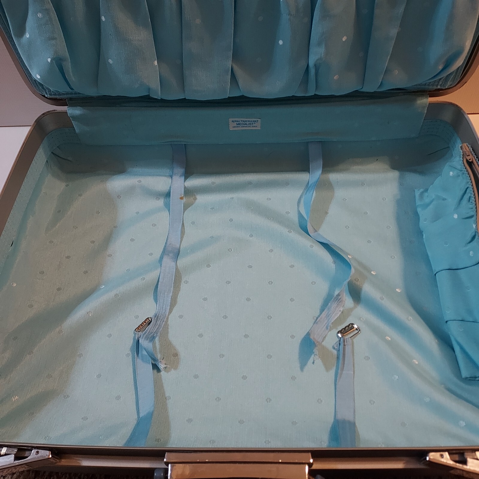 Large Vintage Blue Samsonite Suitcase Luggage Royal Traveller Medalist Hardcase