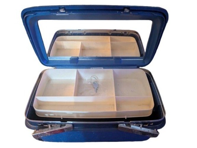 Samsonite Blue Train Case With Mirror Tray and Key Vintage