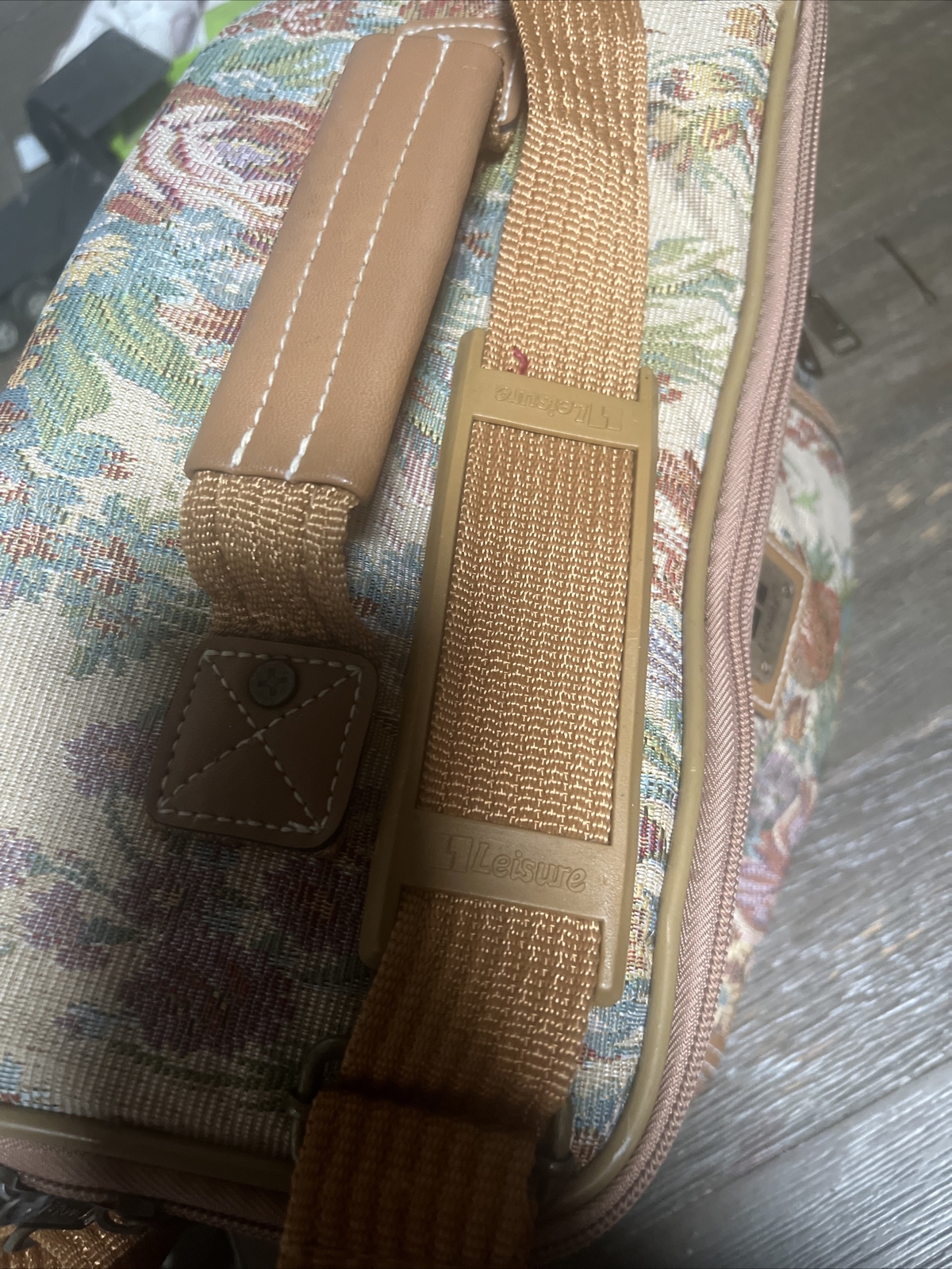 LEISURE Vintage Tapestry Floral Makeup Travel Bag Large w/ Long Strap & Mirror