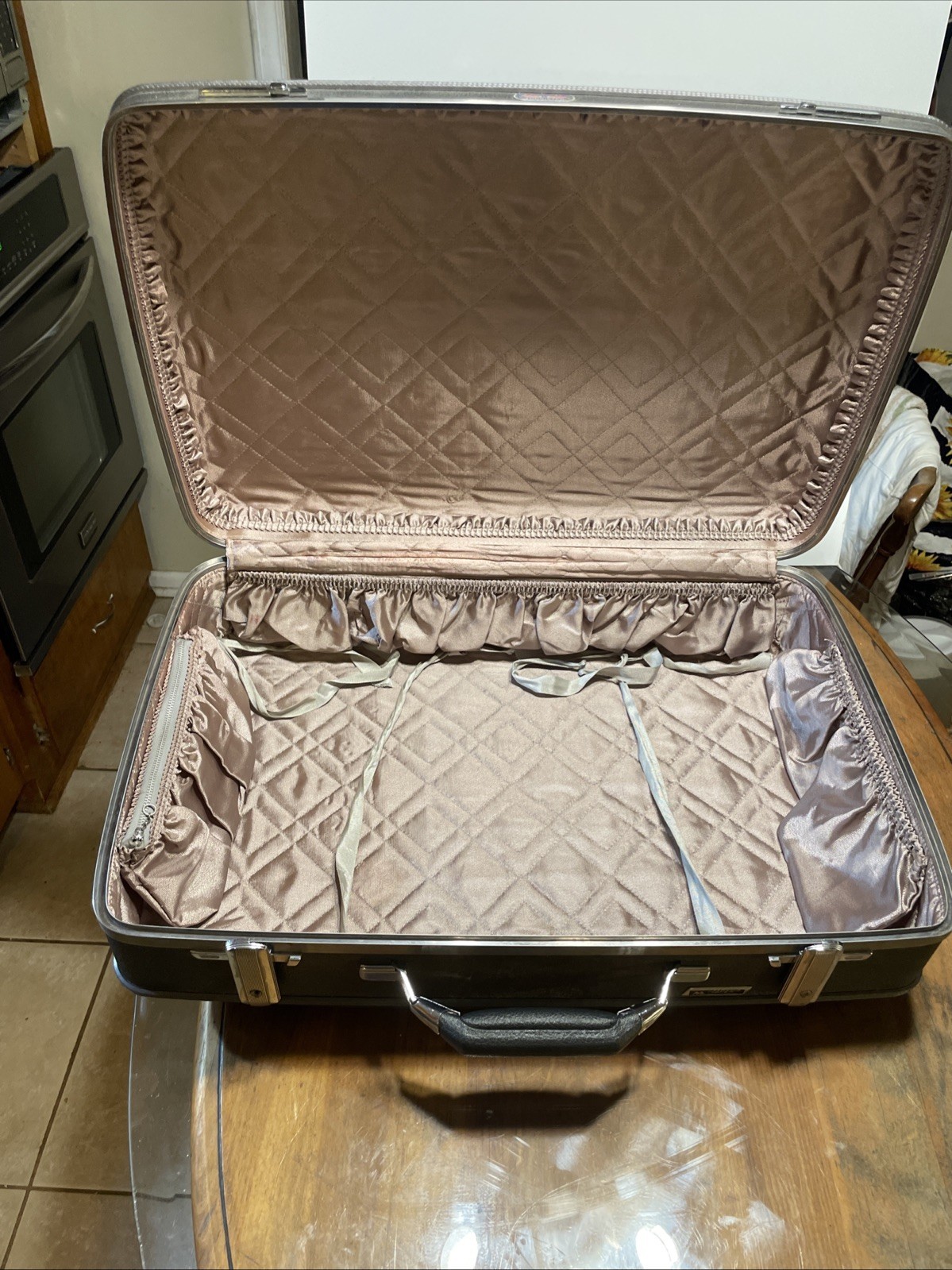 VTG American Tourister MI-Taper 24”x 16” X 7” Grey Suitcase MCM Ready To Travel