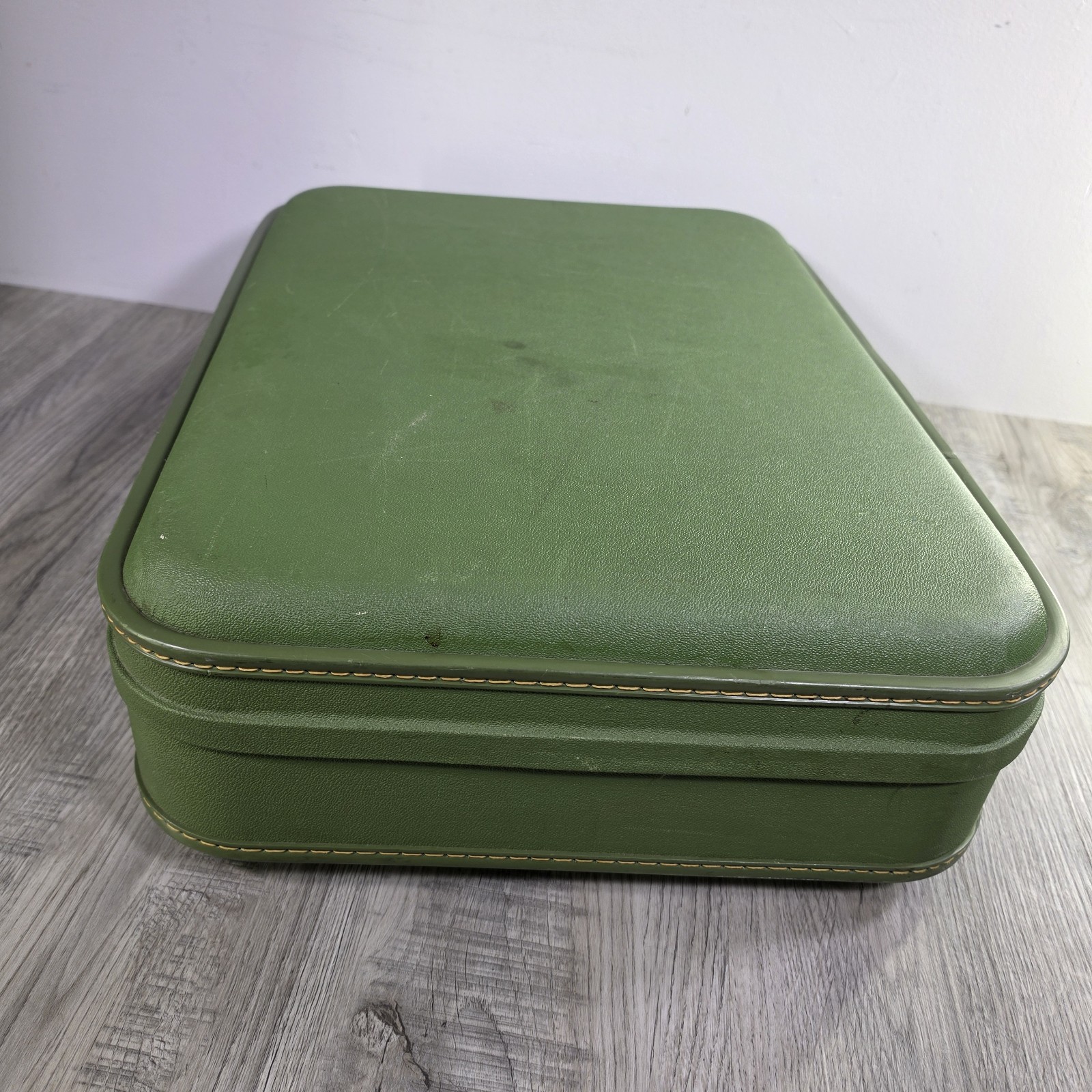 Vintage 1960s Trojan Luggage Set – Avocado Green – 3 pc – USA Made Hard Shell