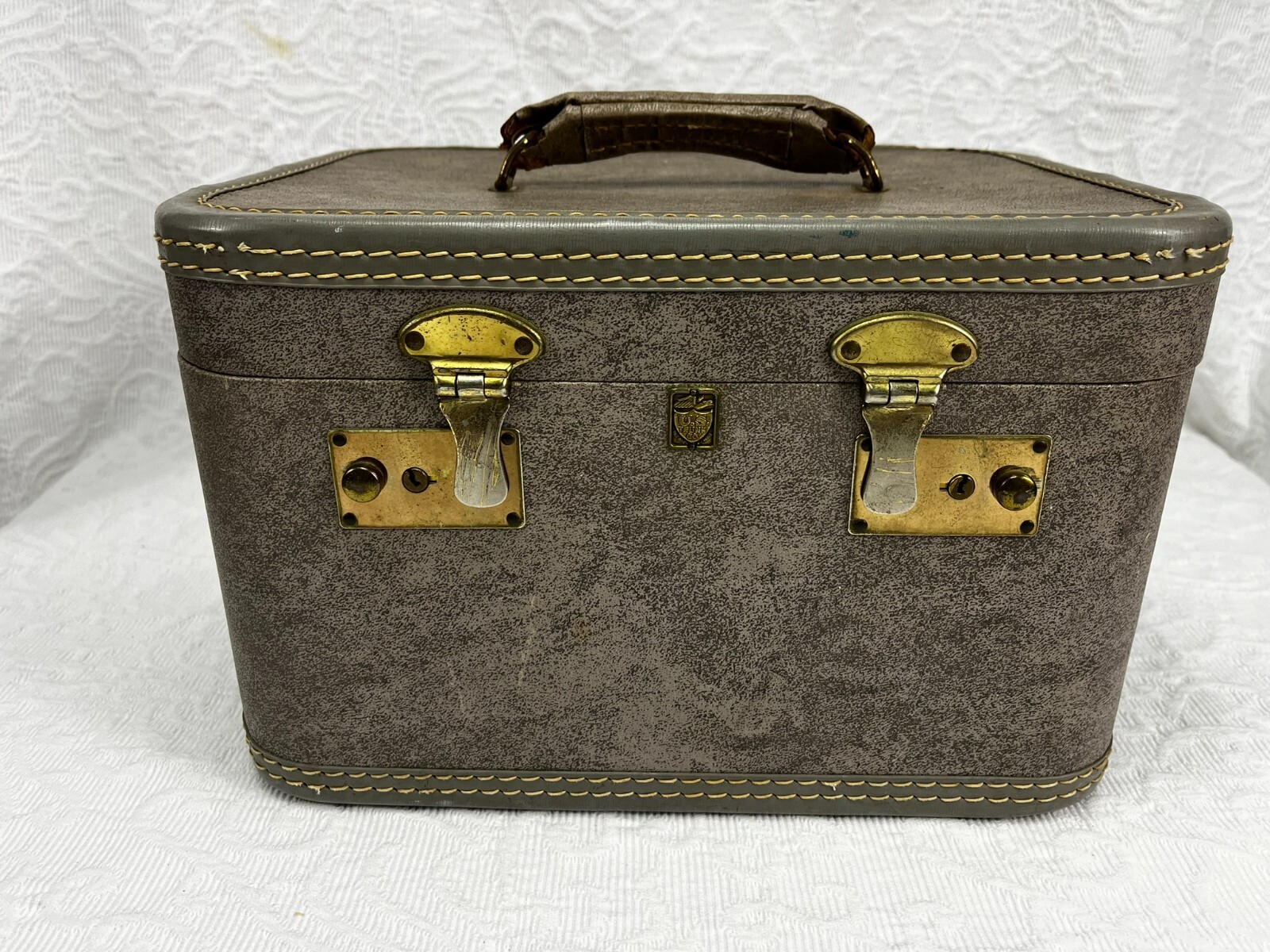 U.S. Trunk Co. Vintage Gray Vanity Train Case