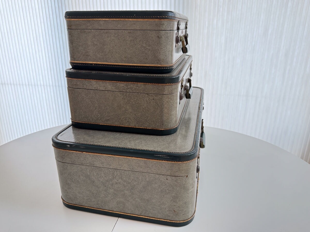 Vintage Stylecraft New York 3 pc luggage suitcase set, seafoam and dark green