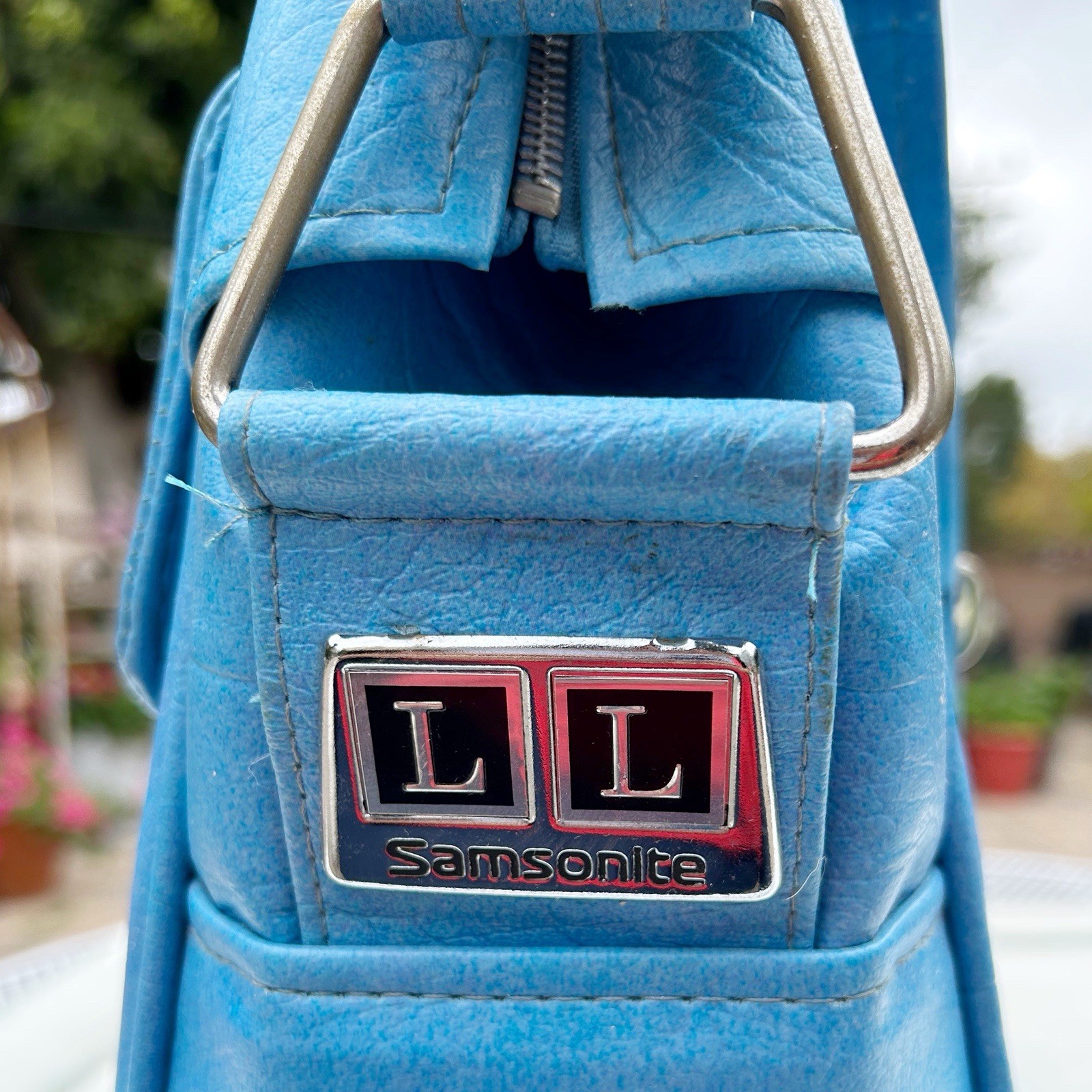 Vintage Samsonite LL Blue Carry On Travel Shoulder Bag Tote Lock Key