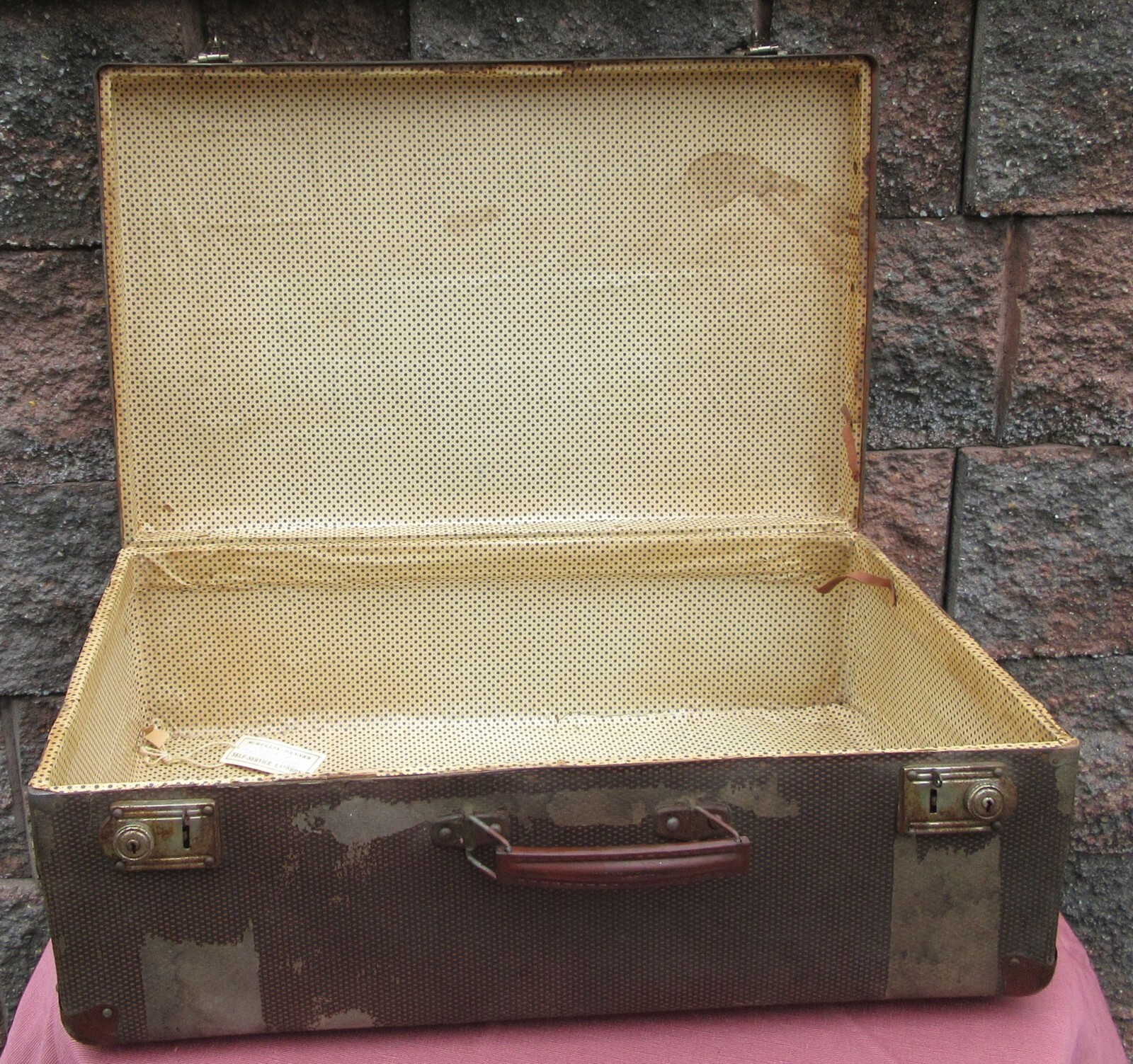 Vintage Mohan’s Fashion Clothes Designer BOHO Suitcase Luggage Hong Kong Japan