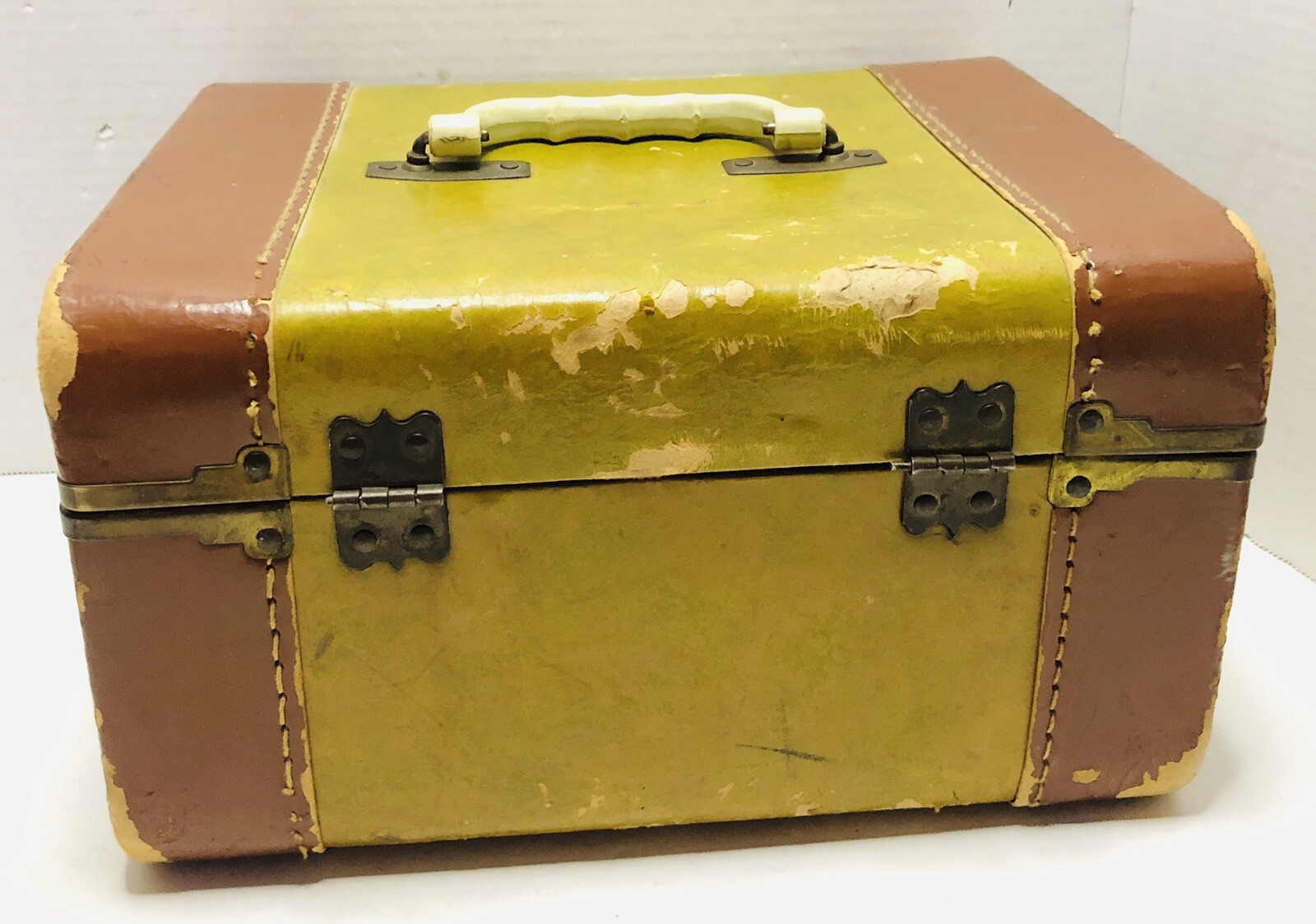 Vintage Hard Shell Train Travel Makeup Case Luggage Faux Leather