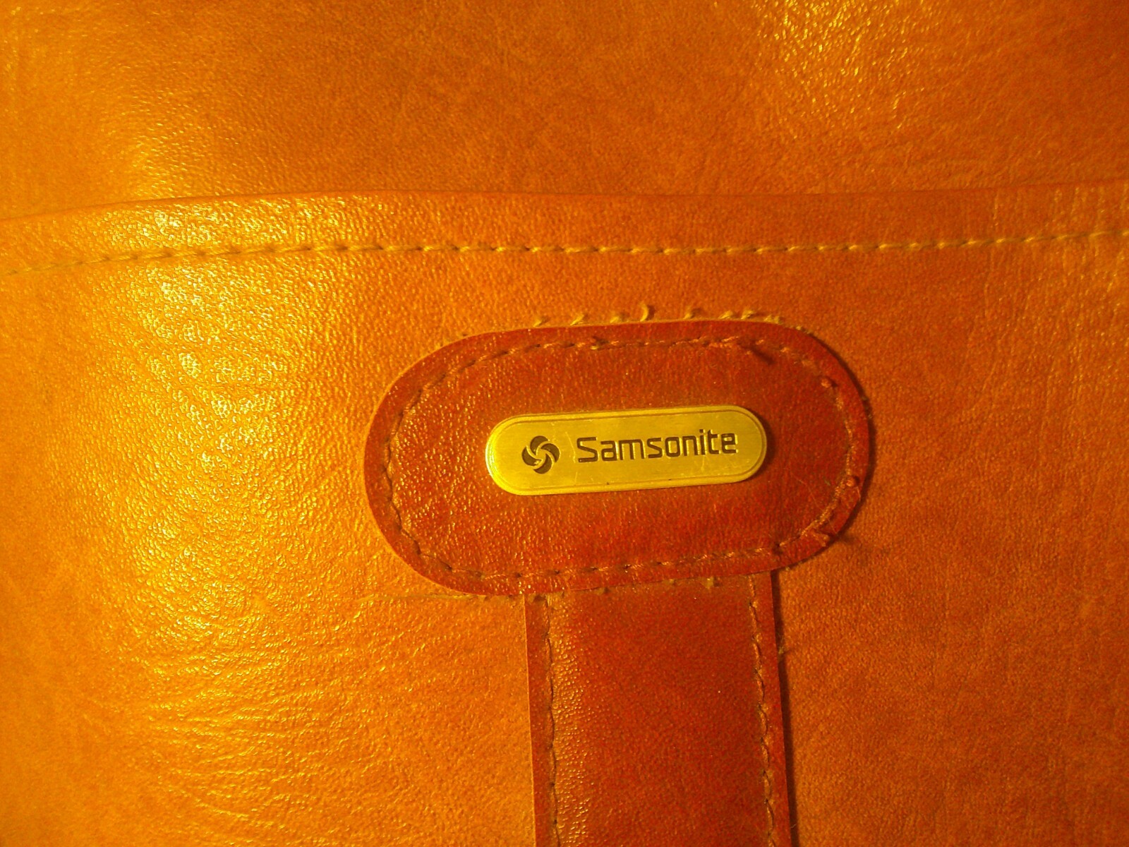 Vintage Samsonite Bag ~Luggage ~Adjustable Shoulder Strap ~13″ x 11″ x 4″ ~Brown