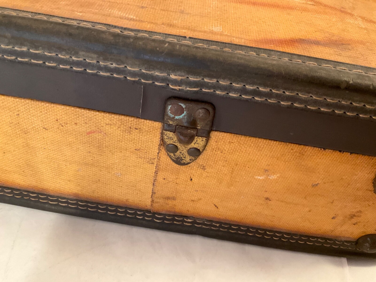 Vintage US Luggage Pockets Brass Clip Locks Travel Bag Suitcase Hard 1960s 1950s