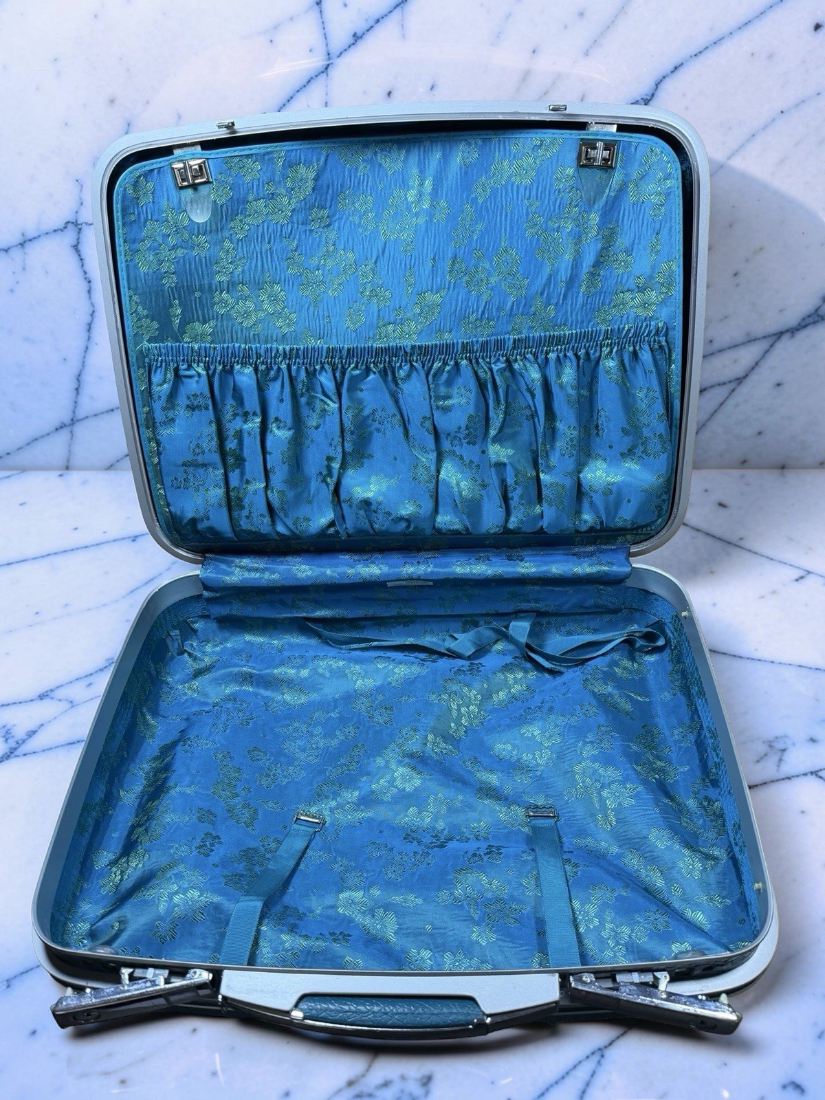 Samsonite Vintage Blue Train Case Hard Shell Travel Cosmetic Luggage 20in
