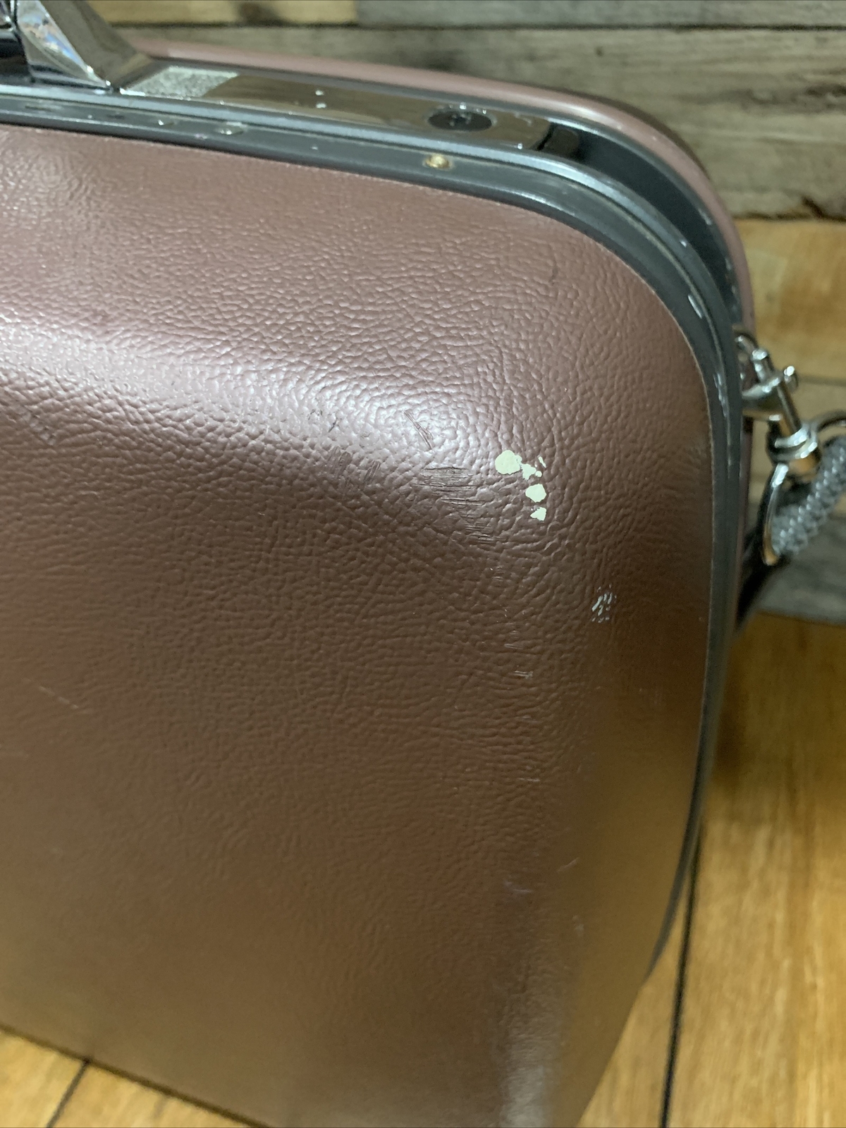 Vintage 1987 Samsonite Silhouette 4 Rolling Hard Suitcase Dusty Rose Carry On