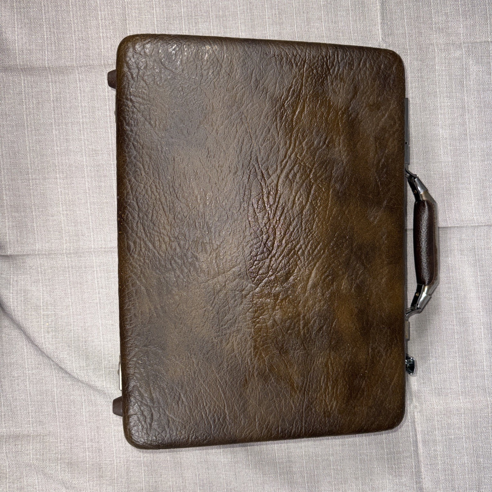 Vintage American Tourister Brown Briefcase Hard-Shell Luggage 18″