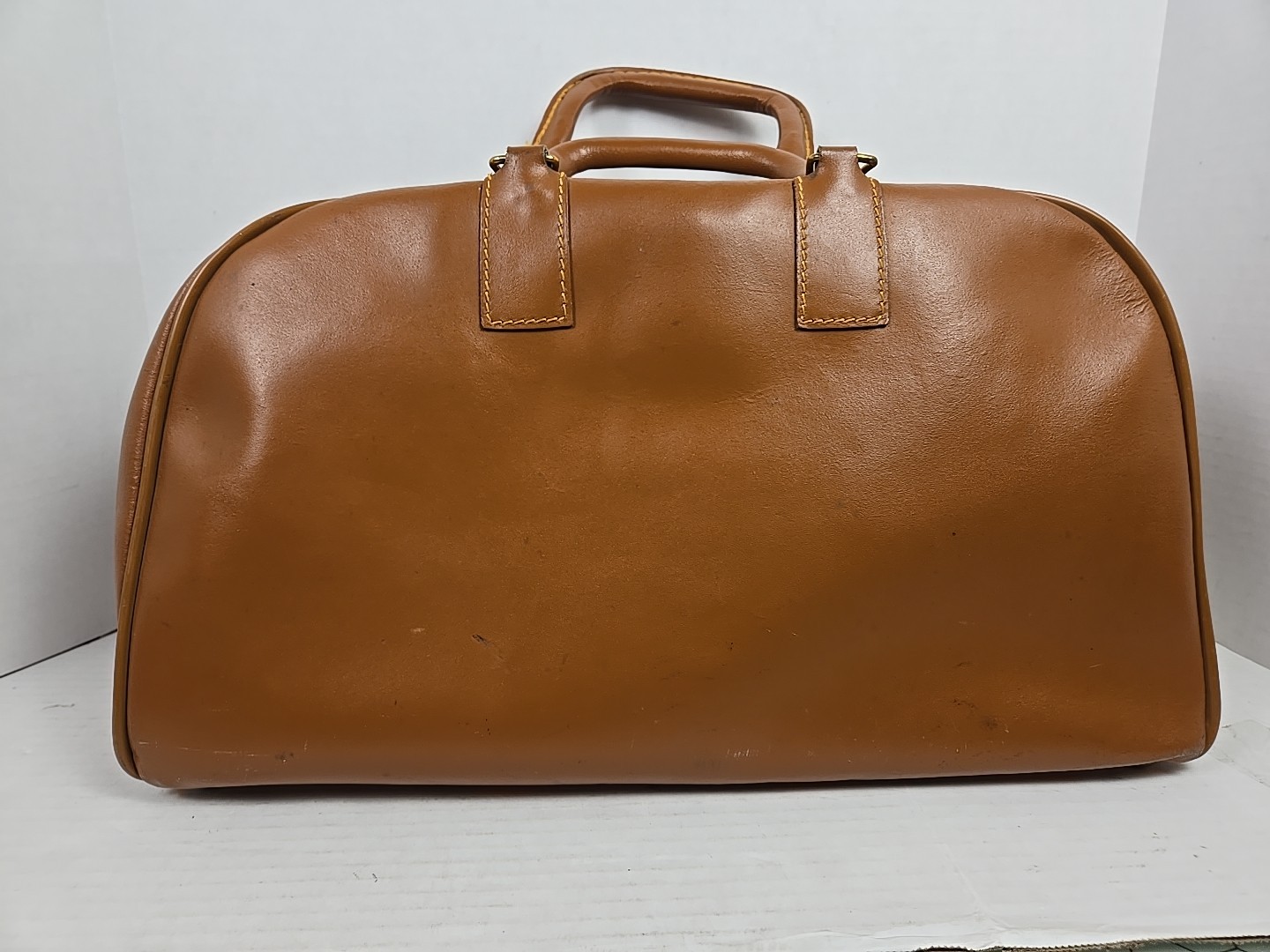 Vintage Harrisons Leather Goods ZippoGrip Cowhide Doctors Bag Duffle (19″x9″x9″)